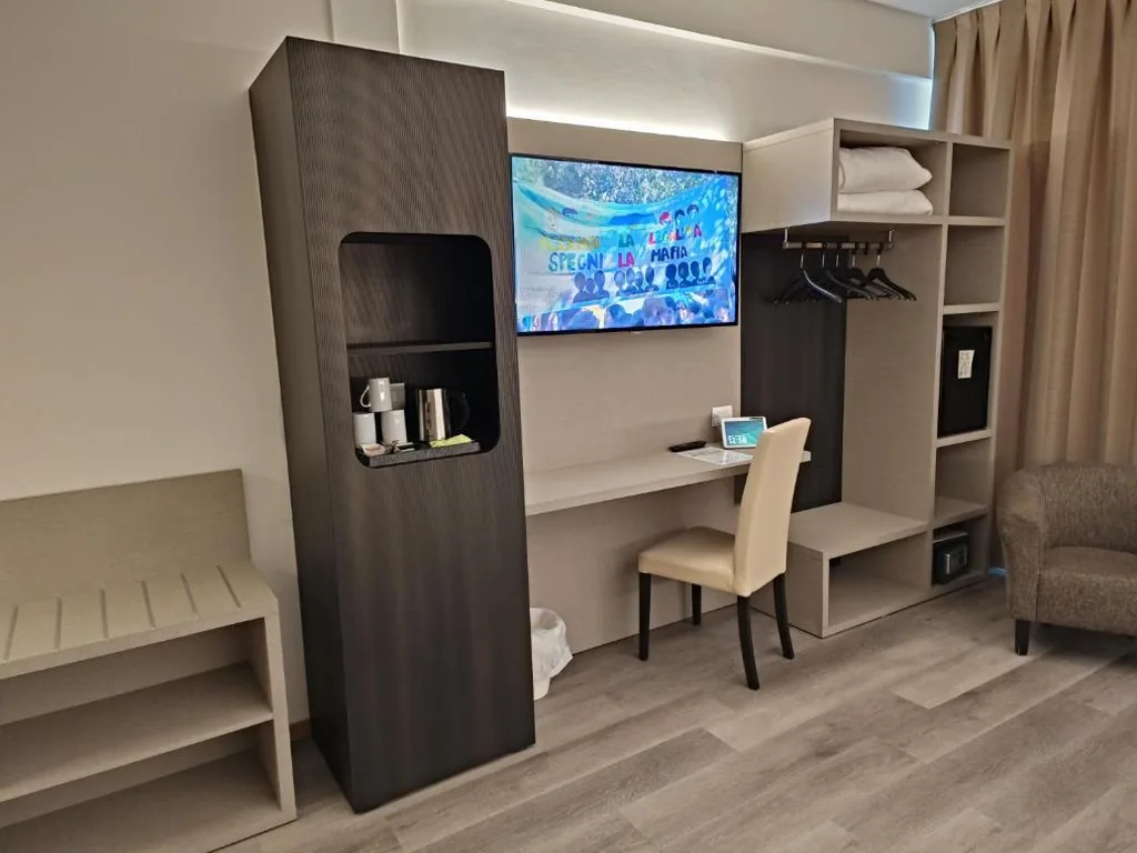 Camera Tripla Superior — Hotel President