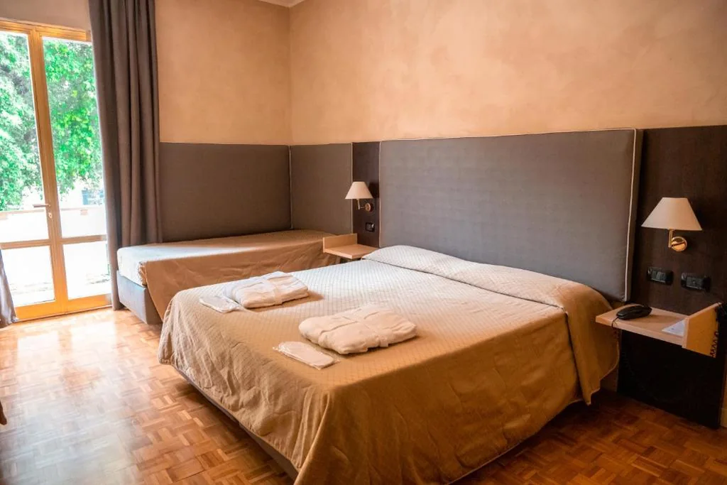 Superior Triple Room — Hotel Terme Pellegrini