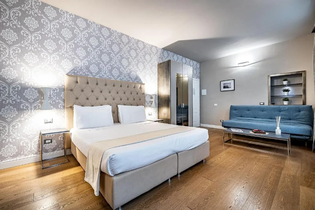 Superior Triple Room — Martelli 6 Suite & Apartments