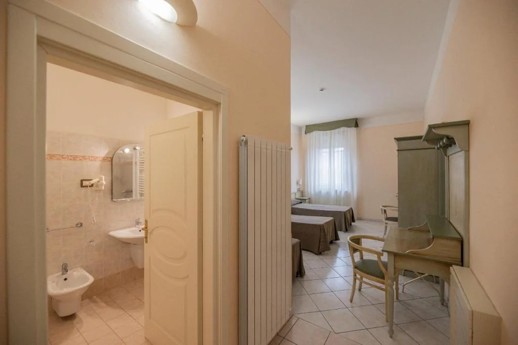 Superior Triple Room — Villa Santa Margherita – Albergo