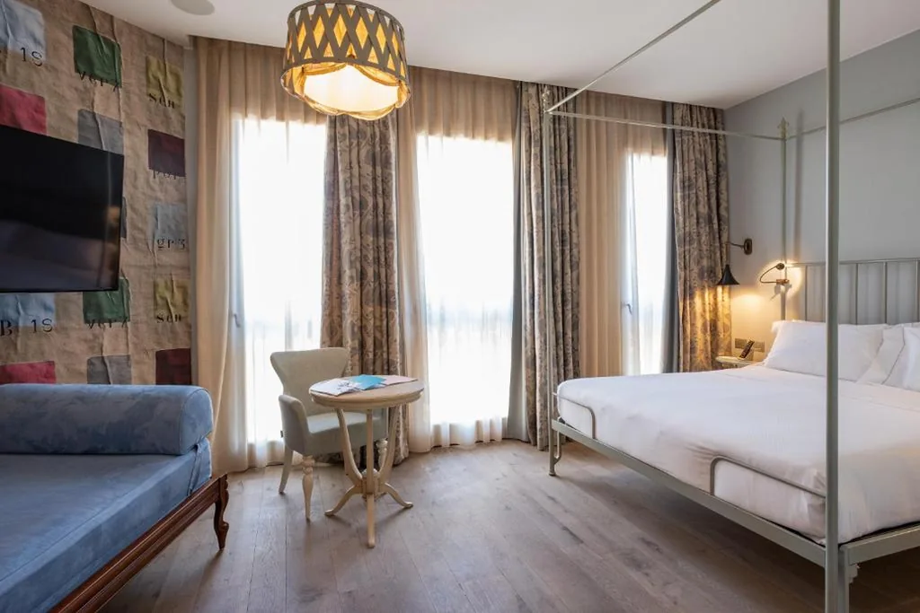 Superior Triple Room — Ville Sull’Arno – Preferred Hotels & Resorts