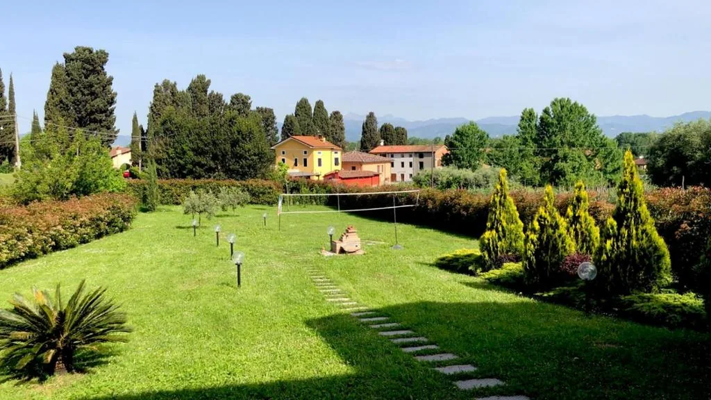 Casa con 1 Camera da Letto — Intero alloggio campagna Lucca