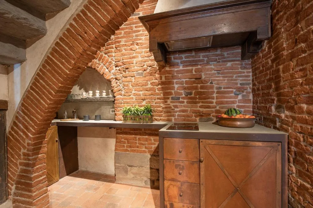 Casa del Campanaro centro storico di Lucca dentro le mura, no bells ringing — foto 3