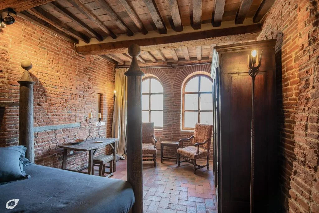 Casa del Campanaro centro storico di Lucca dentro le mura, no bells ringing — foto 4