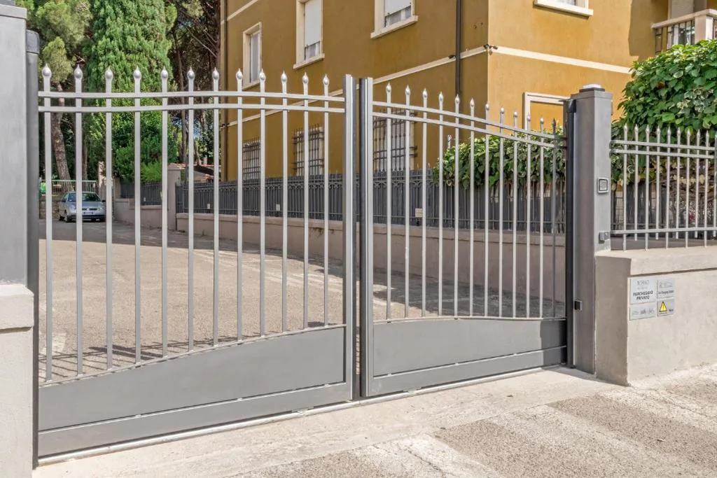 Casa Mirko – B & B con stazione ricarica auto elettriche parcheggio privato auto moto biciclette — foto 7