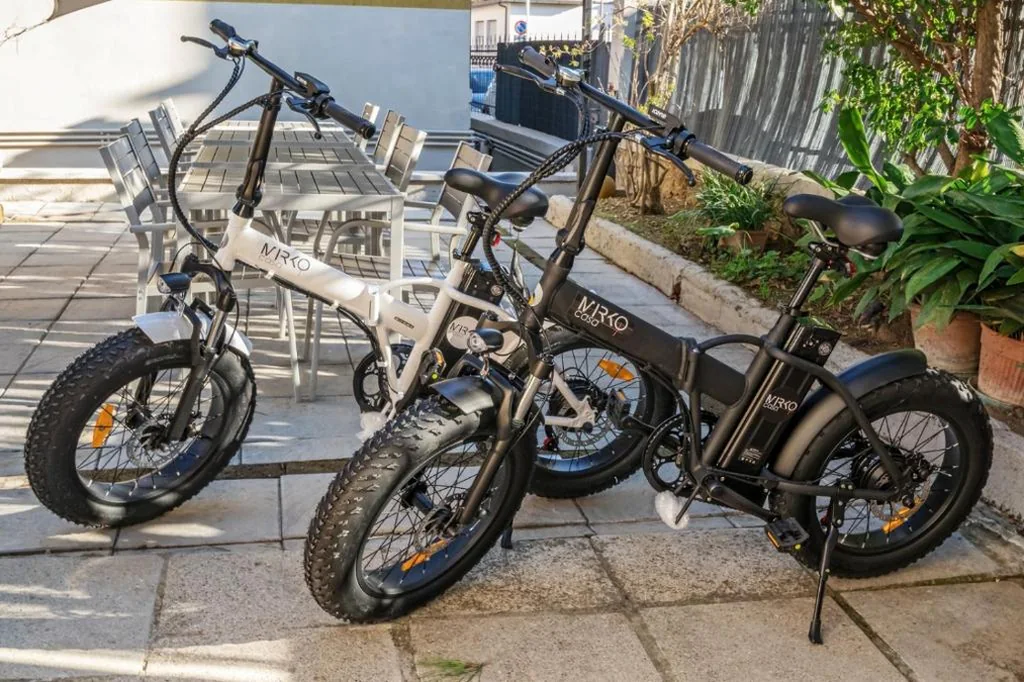 Casa Mirko – B & B con stazione ricarica auto elettriche parcheggio privato auto moto biciclette — foto 8