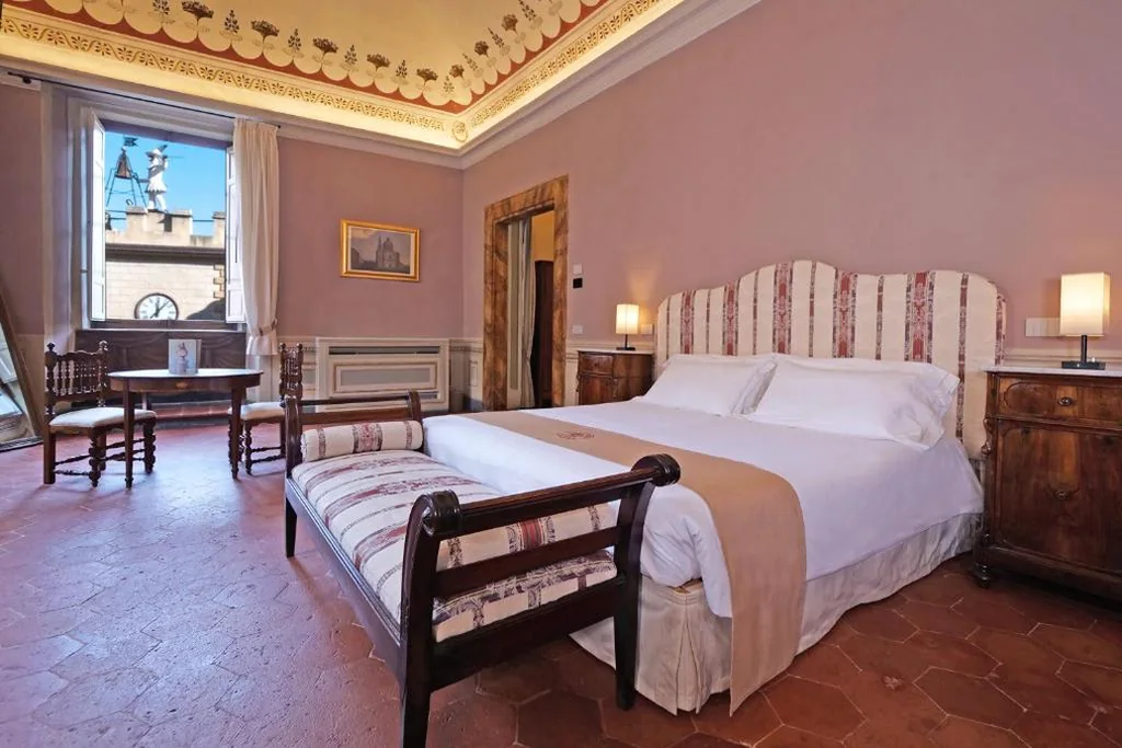 Delcorto Suites