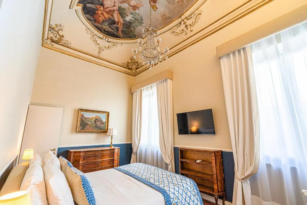 Dimora del Cardinale – Authentic Historic Residence