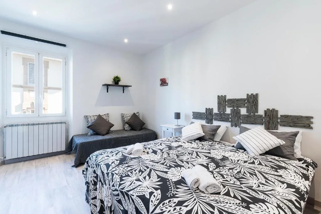 DOMY’S GUEST HOUSE