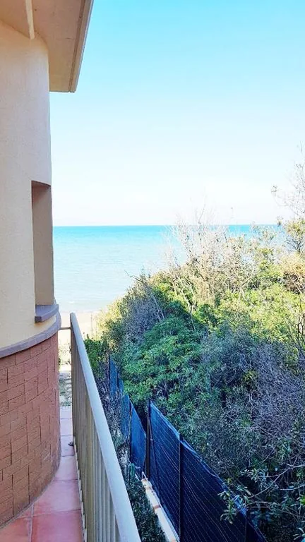 Double Room with Balcony and side sea view — Hotel Villa Tramonto direttamente sul mare