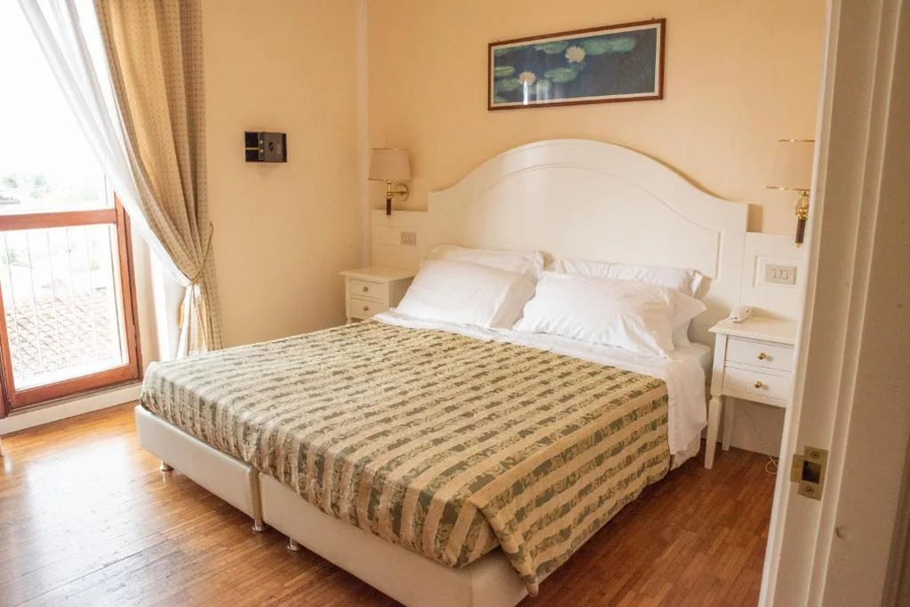 Two Connecting Double Rooms with View — Grand Hotel Duomo