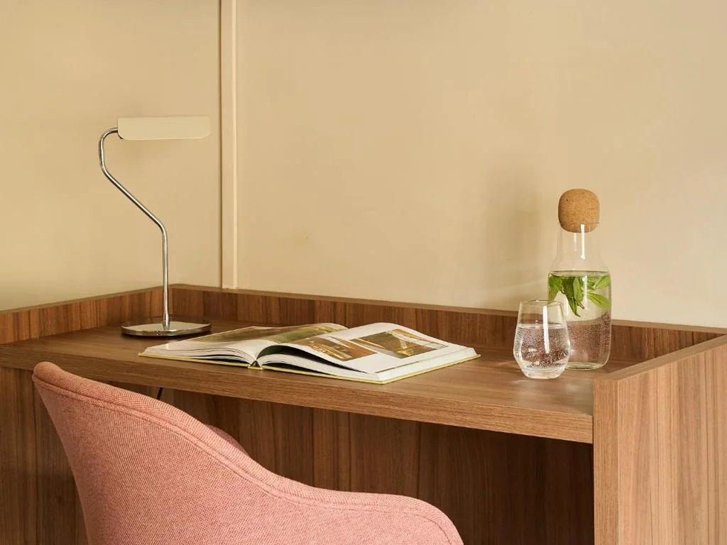 Extra Large Studio with Kitchenette and Sofa Bed — Numa Florence Rodo