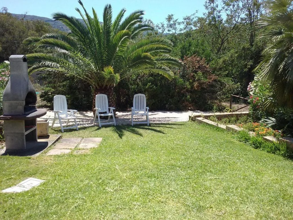 Graziosa Villetta di Naregno a 400 mt dal mare, bel giardino, posto auto e aria condizionata — foto 5