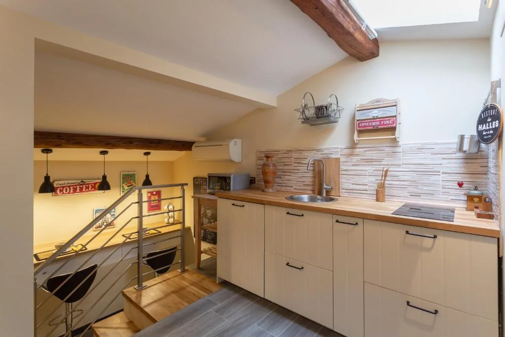 GuestHost – Le stanze di Carla! Con cucina e bagno privato — foto 8