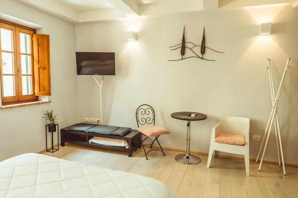 Guesthouse Via Di Gracciano – Adults Only — foto 8