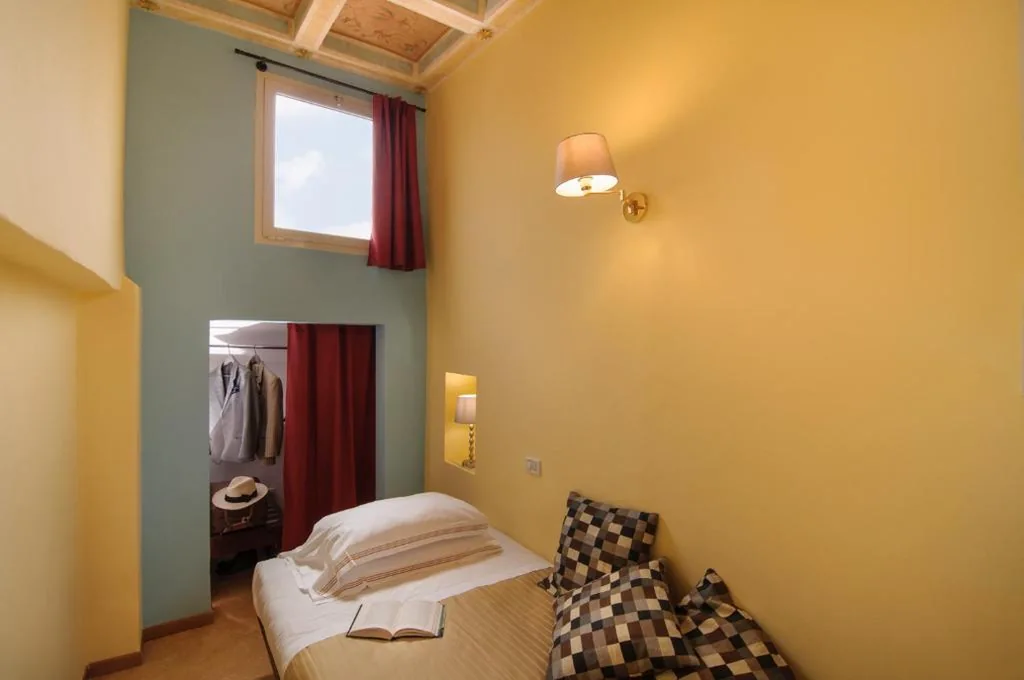 Hotel Cardinal of Florence – recommended for ages 25 to 55