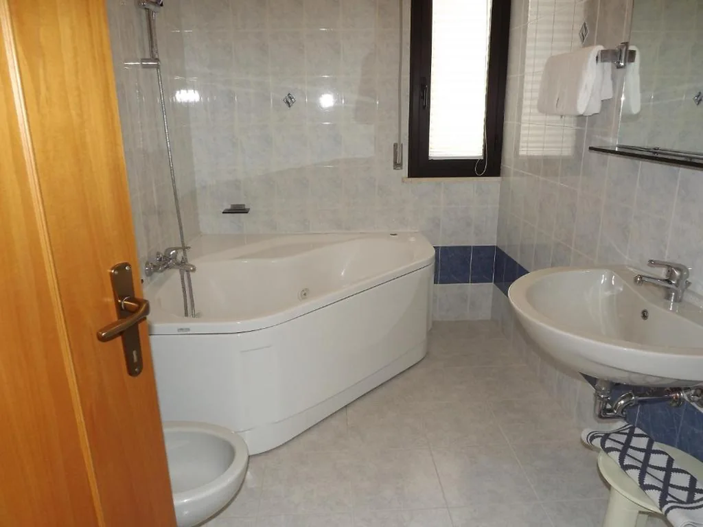 Hotel Cristina — foto 8
