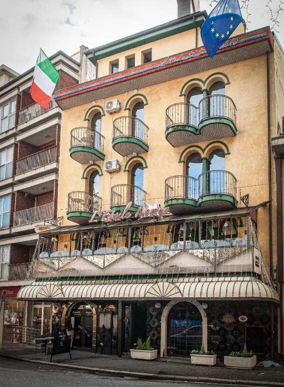 Hotel l’etoile de la ville