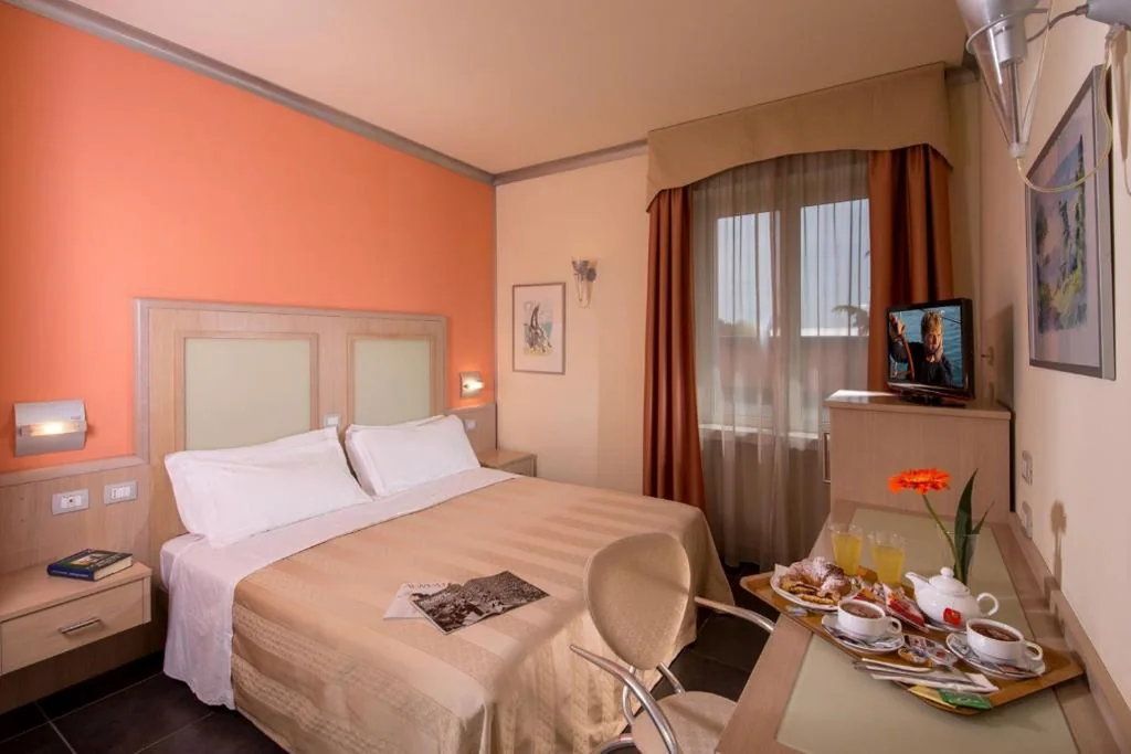 Hotel Mediterraneo — foto 5