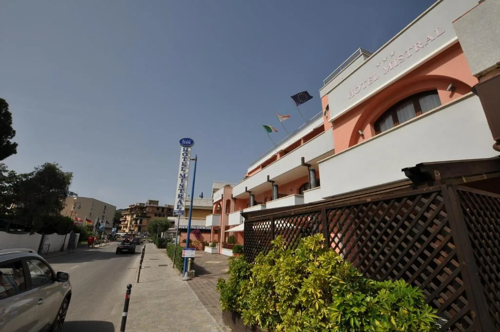 Hotel Mistral