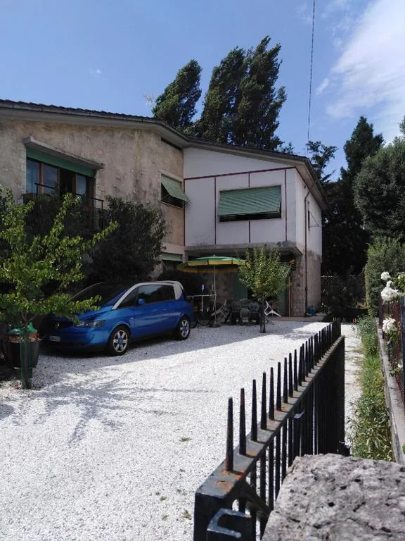 Il semaforo Una o due camere matrimoniali con bagno a pochi passi dal centro Pietrasanta, con Wi-Fi — foto 6