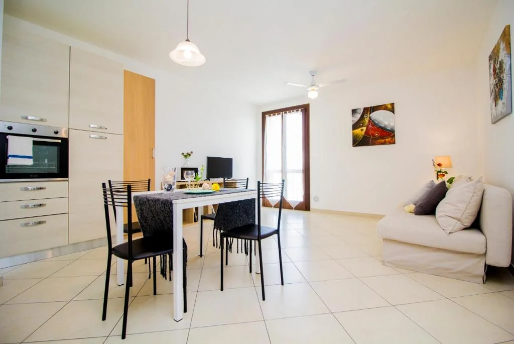 InnPisaRentals2 – Airstation Central Flat
