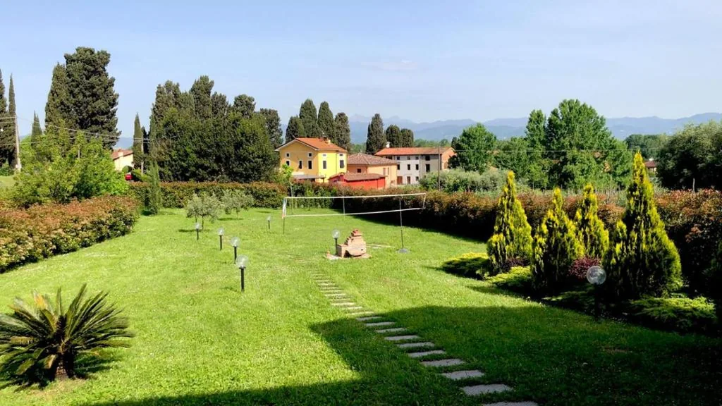 Intero alloggio campagna Lucca