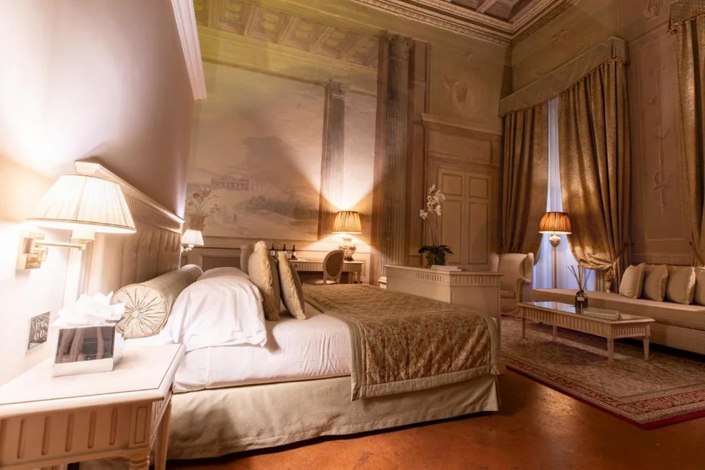 Junior Suite (3 Adults) — Palazzo Guicciardini