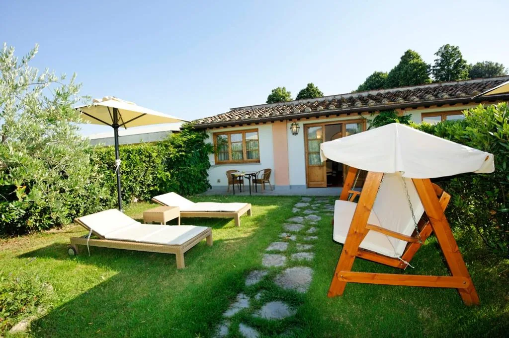 Junior Suite with Private Garden (3 Adults) — Villa Olmi Firenze