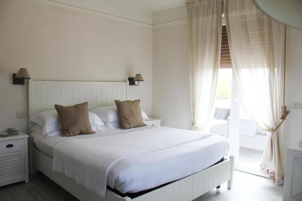 Junior Suite con Vista Giardino — Hotel Bijou