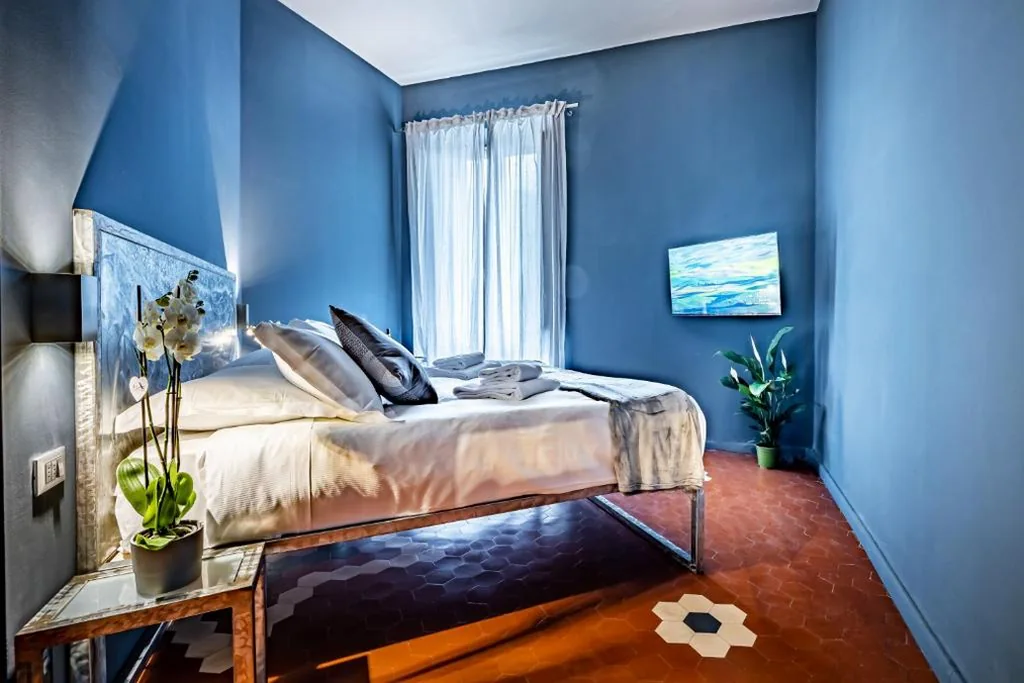Junior Suite with View — Mama’s Home Florence