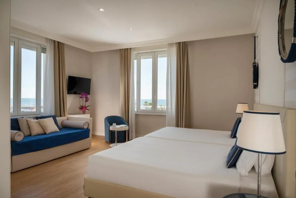 Junior Suite with Sea View — Grand Hotel & Riviera