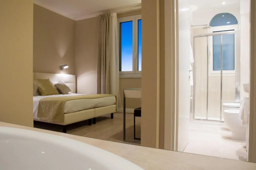 Junior Suite with Sea View — Hotel Universal