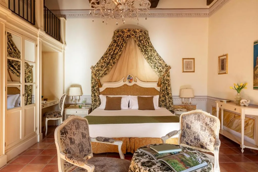 Deluxe Junior Suite — Castello di Leonina Relais – Adults Only