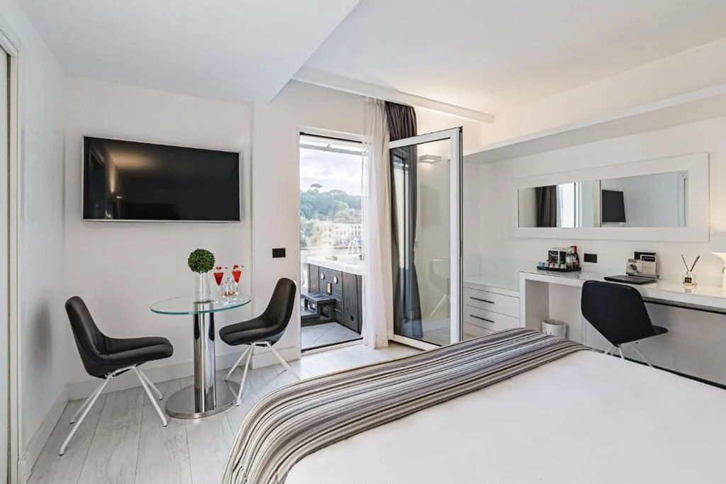 Deluxe Junior Suite with Arno View — LHP Hotel River & SPA