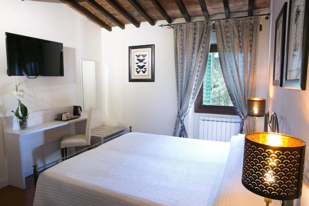 Junior Suite Deluxe — Giuliani Home