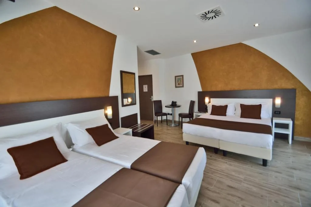 Junior Suite — Hotel Luxor Florence