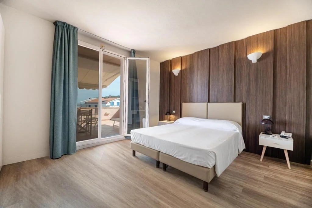 Junior Suite — Hotel Riva del Sole