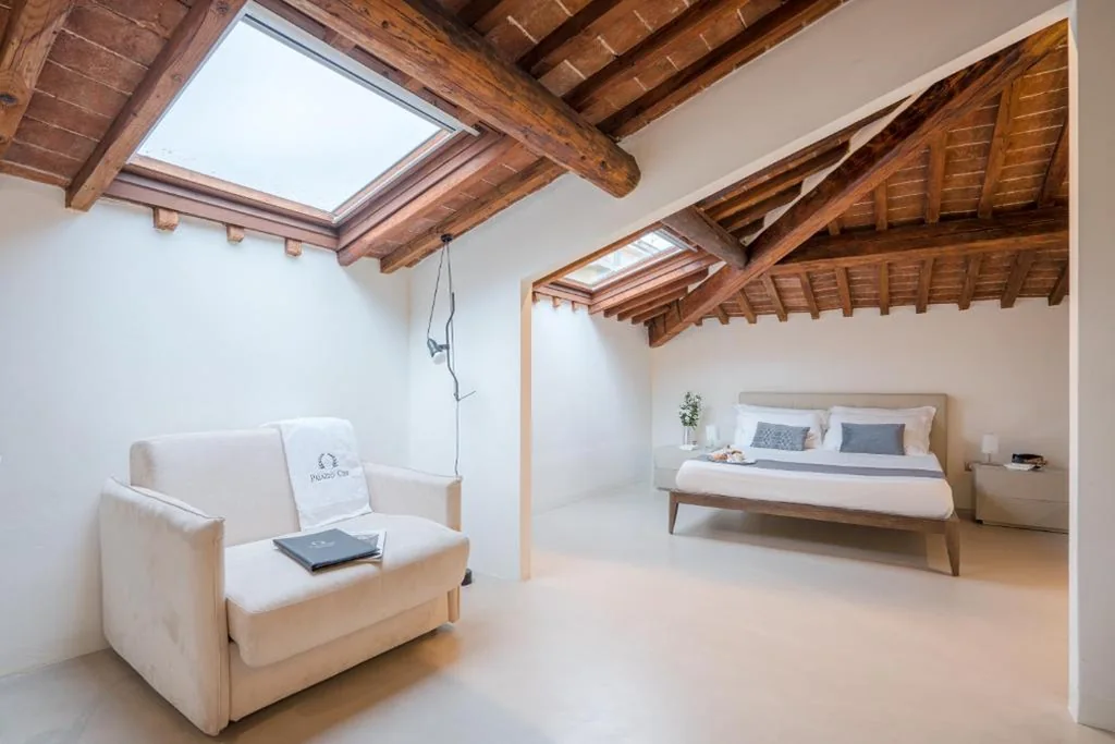 Junior Suite — Palazzo Cini Luxury Rooms in Pisa