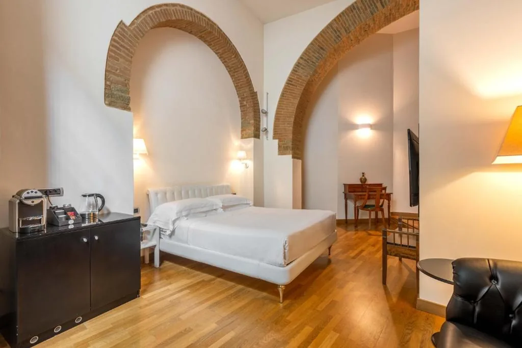 Junior Suite — Relais Hotel Centrale “Dimora Storica”