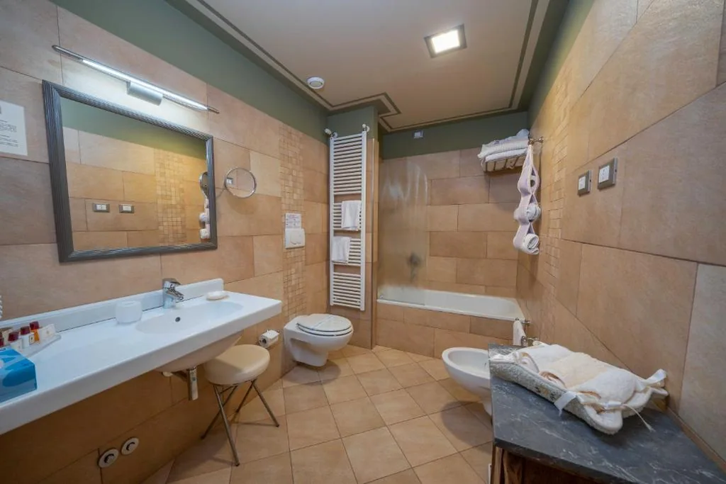 Junior Suite — San Luca Palace