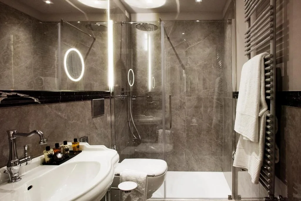 Junior Suite — The Frame Hotel