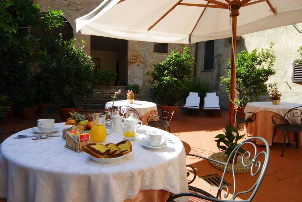 L’Antico Pozzo Boutique Historic Hotel in San Gimignano — foto 6