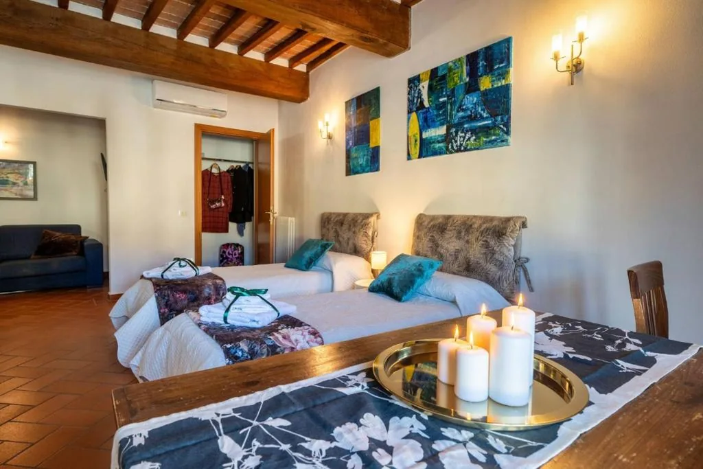 La Dimora nell’Anfiteatro Superior room and apartment Self check in Elevator Air Conditioning