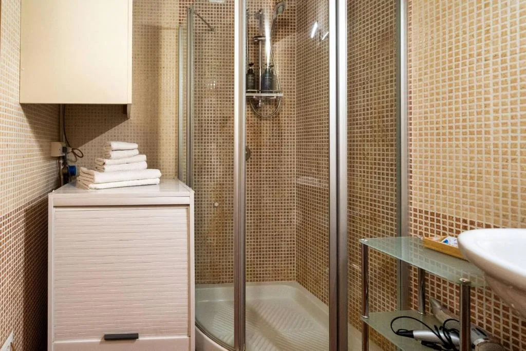 La Dimora nell’Anfiteatro Superior room and apartment Self check in Elevator Air Conditioning — foto 3