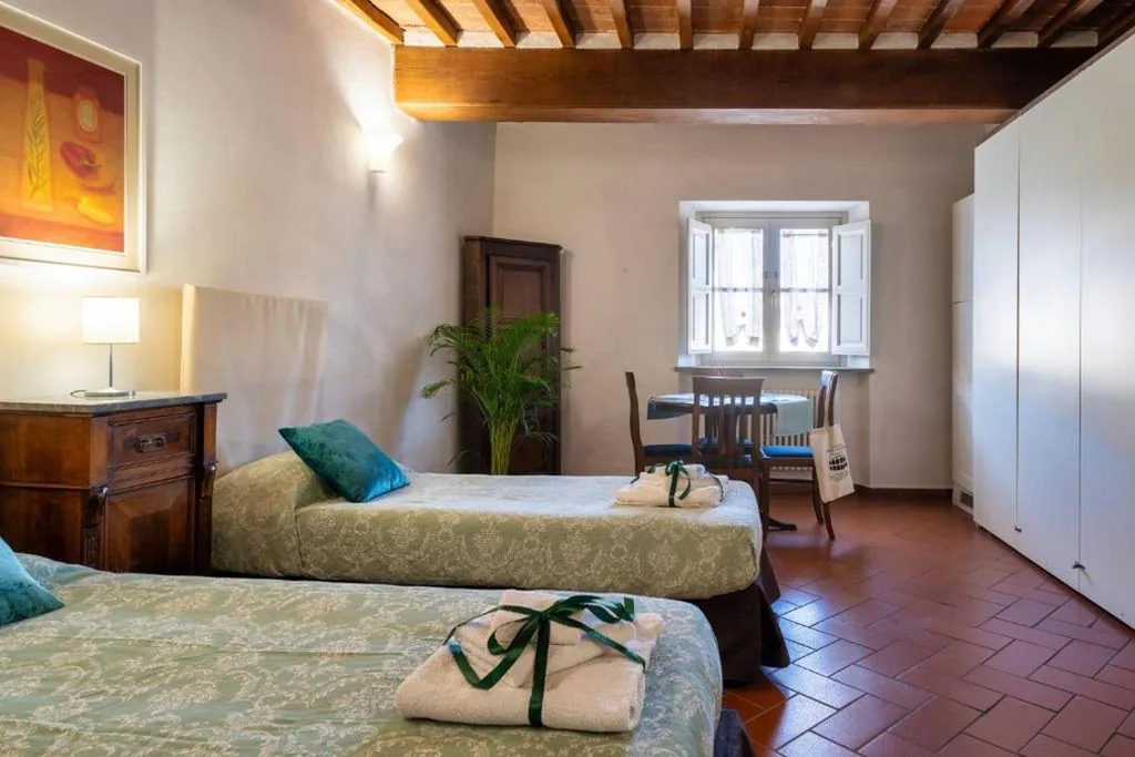 La Dimora nell’Anfiteatro Superior room and apartment Self check in Elevator Air Conditioning — foto 4