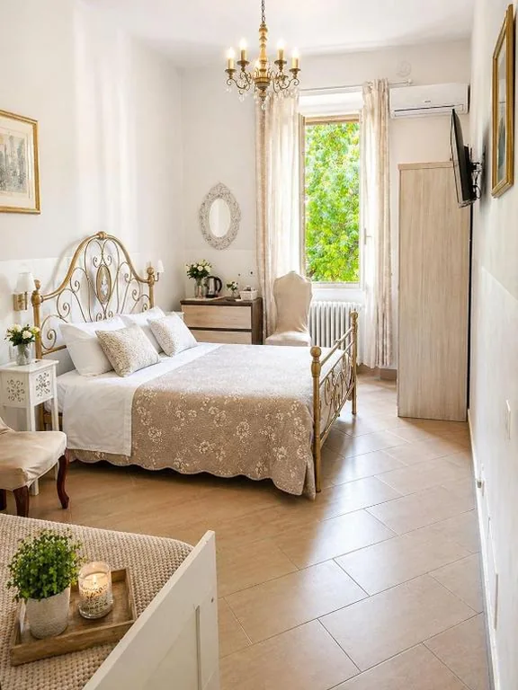 La Petite Maison