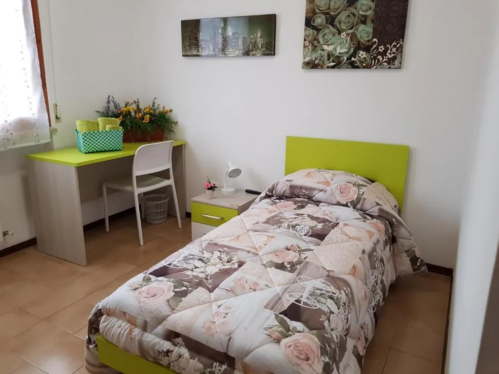 MAYFLOWERS B&B Zona Ospedale Cisanello Pisa