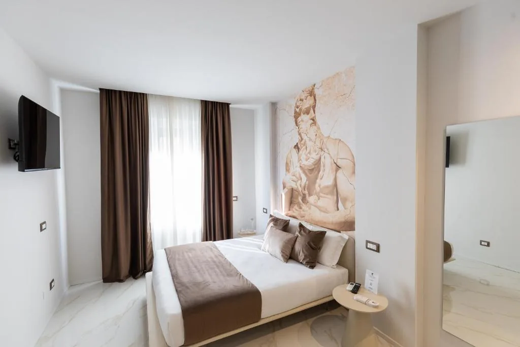 Michelangelo Central Suites