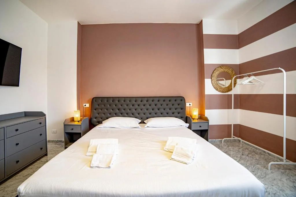 Mistral Holidays – Elegante camera con finiture di lusso appena ristrutturata — foto 5